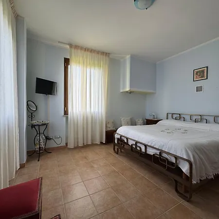 R&b Del Monte 3* Форли